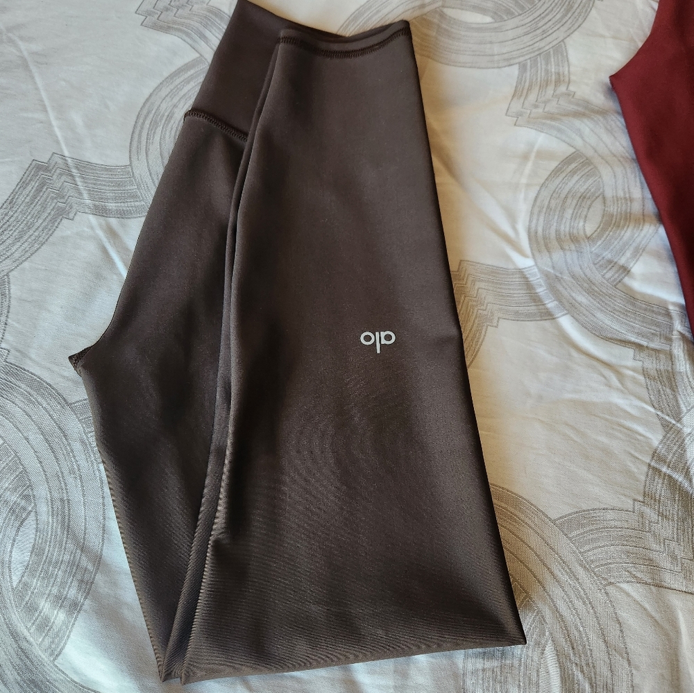 Alo legging - Picture 4 of 9